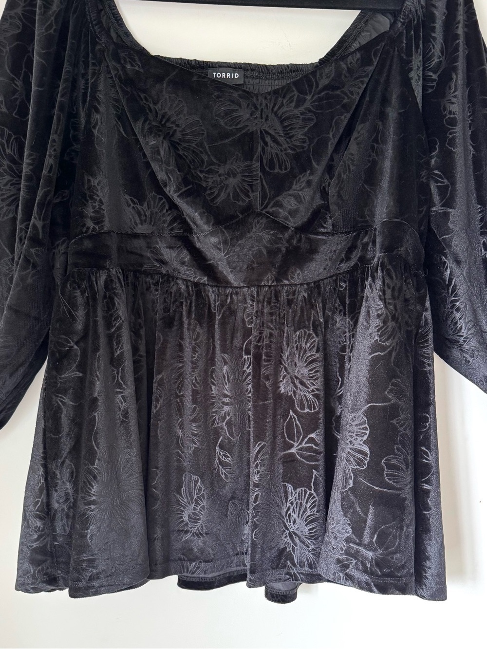 Torrid Black Velvet Corset Peplum Blouse Top Floral Embossed Size 1X - Picture 4 of 13